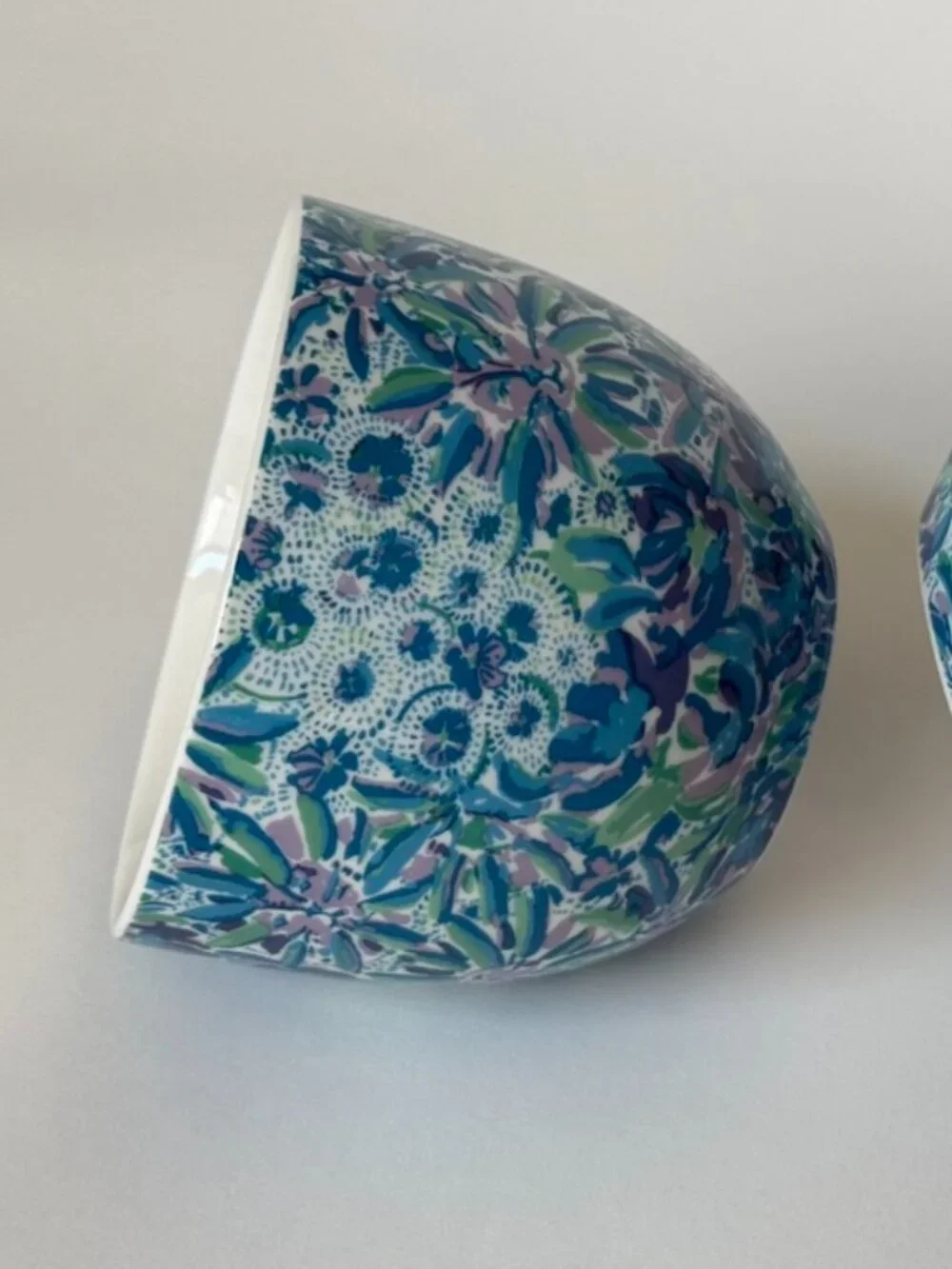 Lilly Pulitzer Set of 2 Floral Ceramic Cup Mug Blue Purple Gold Handle Lion Face